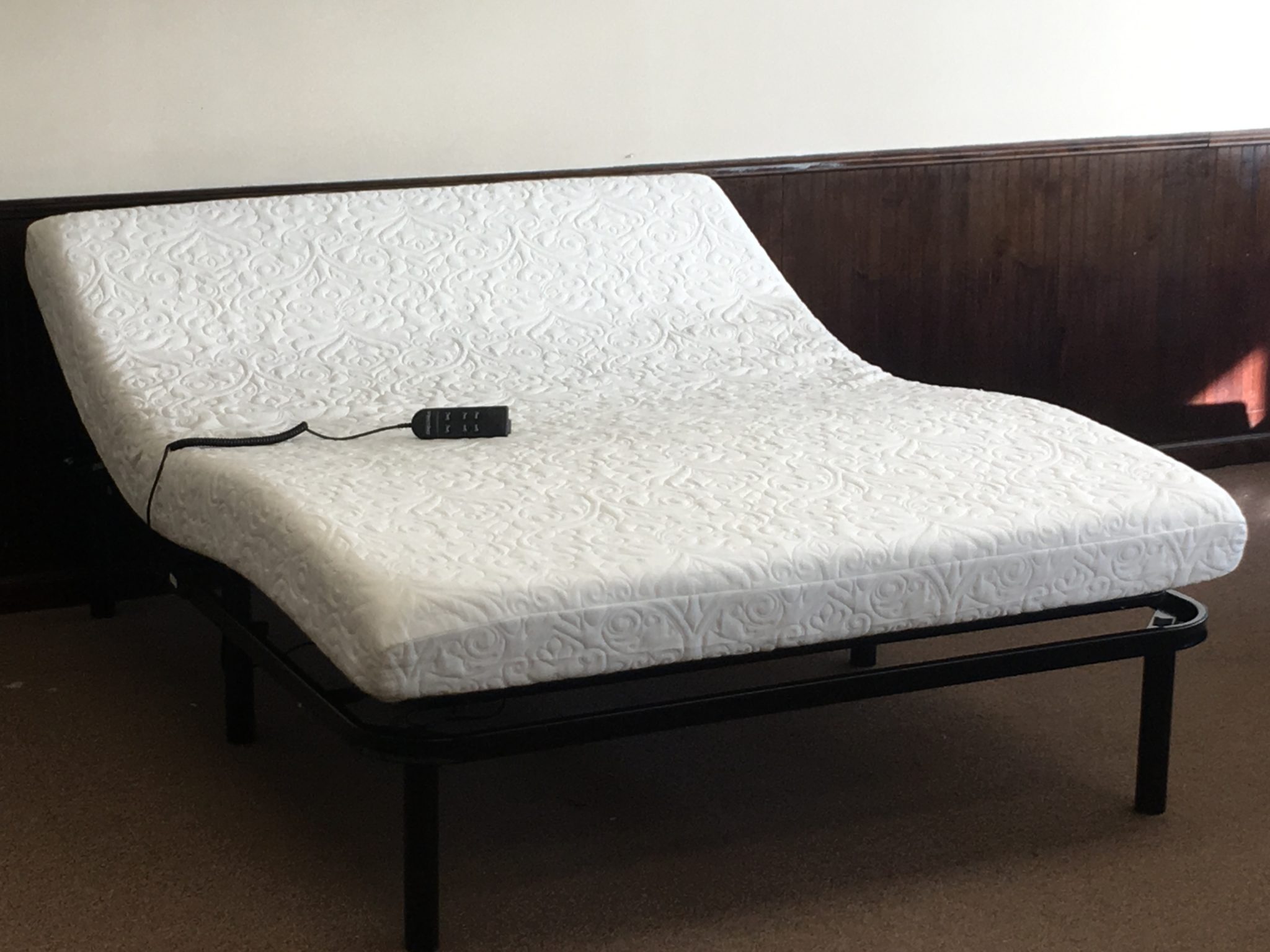 Power Adjustable Base With 6" Bamboo Infused Memory Foam Mattress